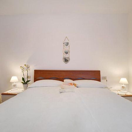 티날레 Stella Del Garda 2 Con Terrazza 아파트 외부 사진