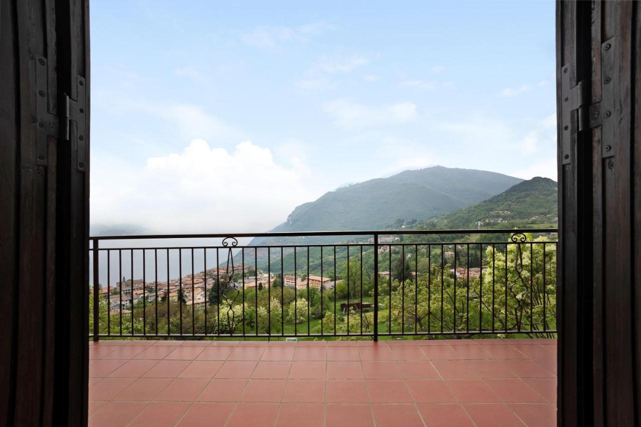 티날레 Stella Del Garda 2 Con Terrazza 아파트 외부 사진
